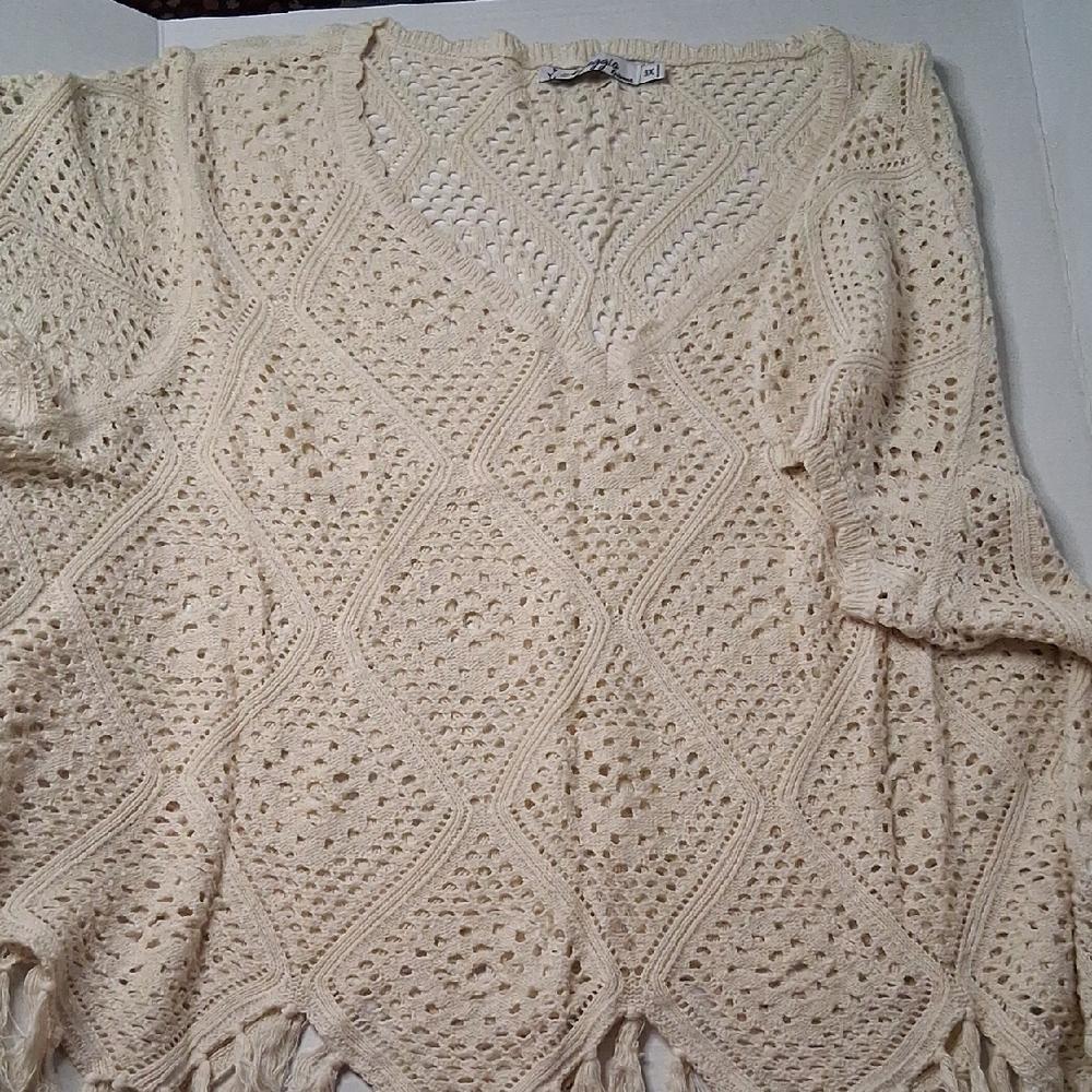 Elegant Cream V-Neck Sweater